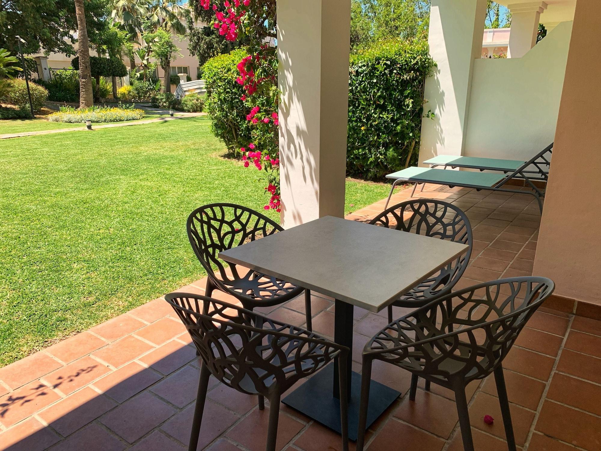 Aloha Gardens By Vacation Care Lägenhet Marbella Exteriör bild