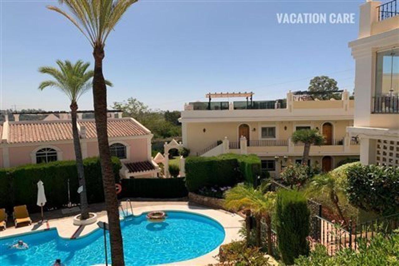 Aloha Gardens By Vacation Care Lägenhet Marbella Exteriör bild
